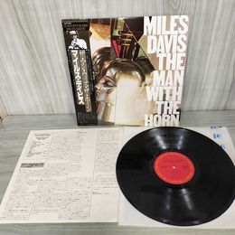 1_　LP 帯付き マイルズ・デイビス ザ・マン・ウィズ・ザ・ホーン 25AP 2095  160047