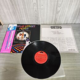 1_　LP 帯付き セサミストリート・フィーバー ビー・ジーズ ロビン・ギブ  MPF 1199   050102