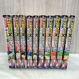 1_　計10冊 不揃い HUNTER×HUNTER ハンターハンター 総集編 Treasure 冨樫義博 付録付き カビ臭あり 080270