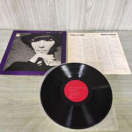 1_　LP ブリジット・フォンテーヌ Brigitte Fontaine ラジオのように YS-2600-SH 090009